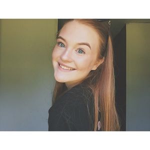 Meet your Posher, Abby